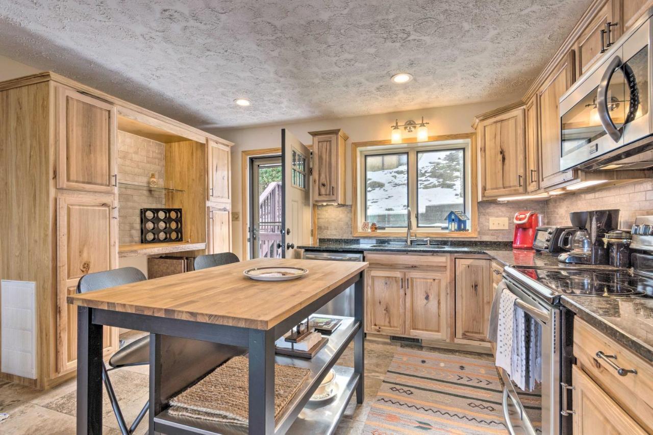 فيلا Beech Mountain Retreat With Pool Access Near Slopes! المظهر الخارجي الصورة